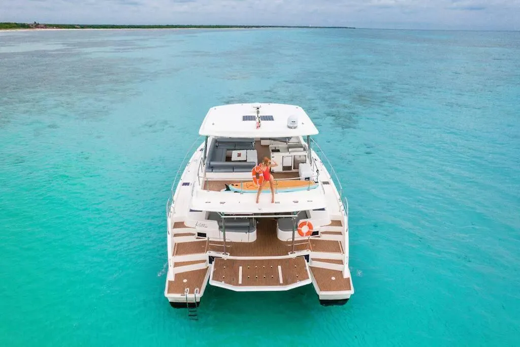 All Inclusive Luxury Yacht With Private Island Cancun 0*,