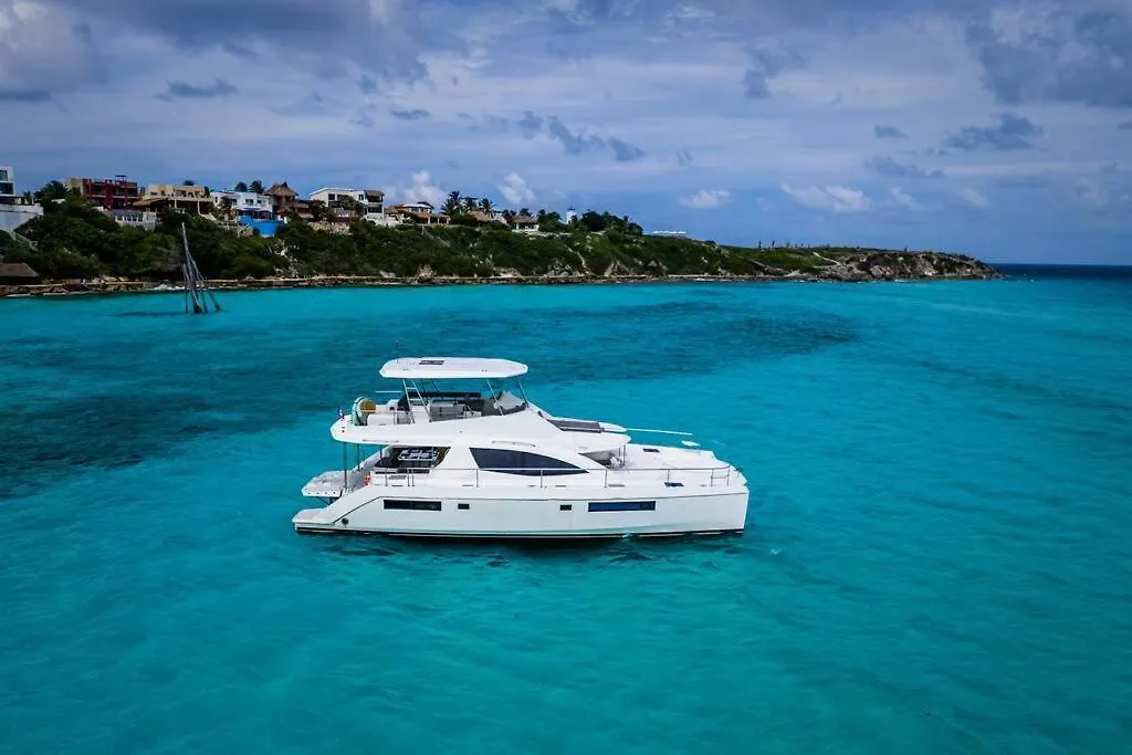 Botel All Inclusive Luxury Yacht With Private Island Cancun